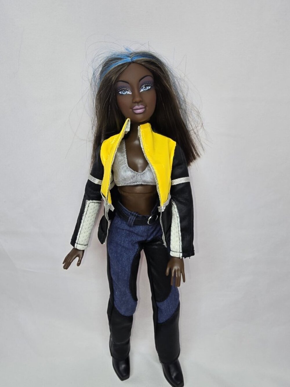 Mattel Flavas Bike Date Kiyani 2003 VTG Outfit Shoes- READ INFO